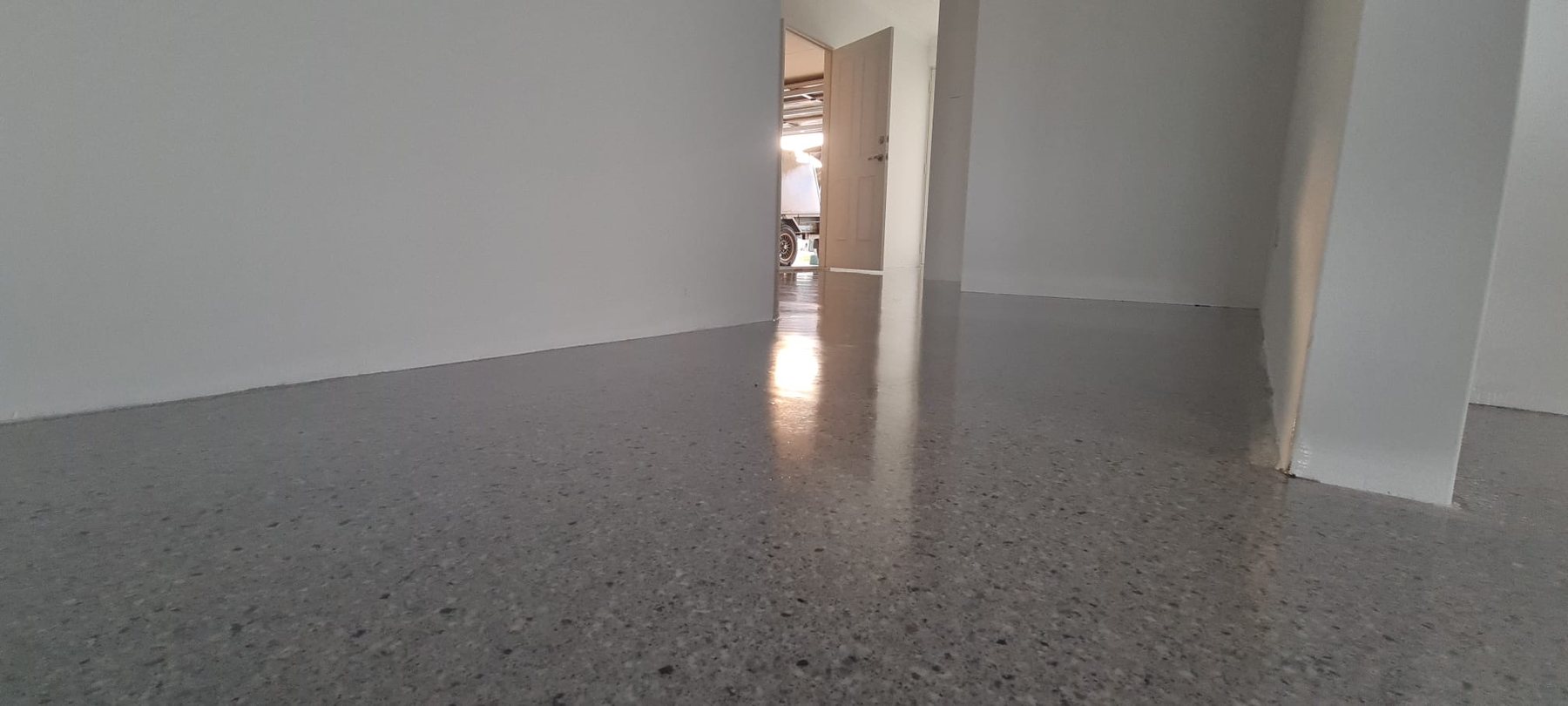 Commercial epoxy flooring